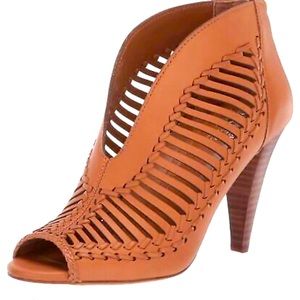 NEW Women Vince Camuto Acha Cutout PeepToe Booties Tan Heels Sandals Shoes 6.5